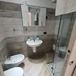 Royal Su Via Principale Per Tropea B&B 산타도메니카