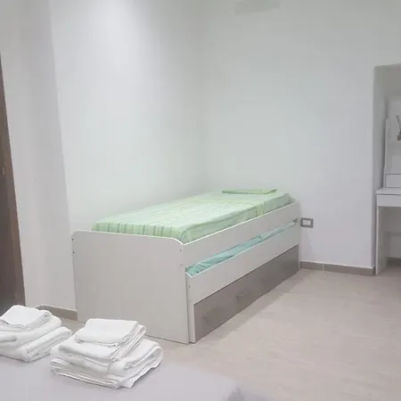 Royal Su Via Principale Per Tropea סנטה דומניקה