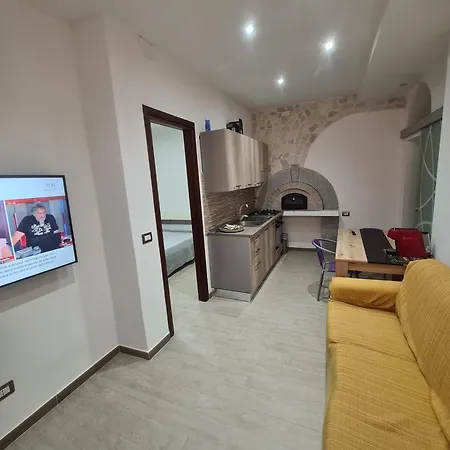 Royal Su Via Principale Per Tropea 4* סנטה דומניקה