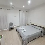 Bed & Breakfast Royal Su Via Principale Per Tropea Santa Domenica (Vibo Valentia)