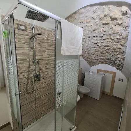 Royal Su Via Principale Per Tropea