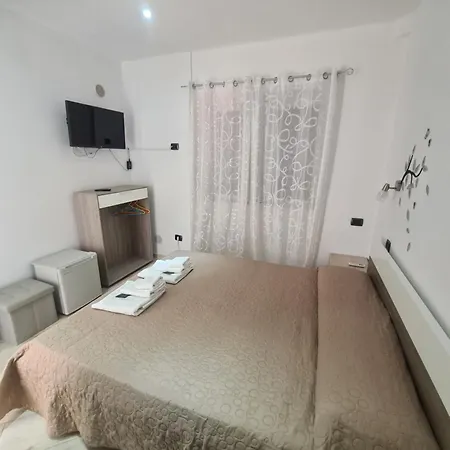 Bed & Breakfast Royal Su Via Principale Per Tropea Santa Domenica (Vibo Valentia)