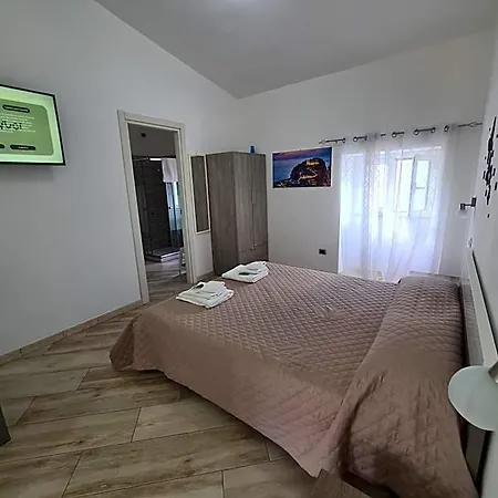 Bed & Breakfast Royal Su Via Principale Per Tropea 4*