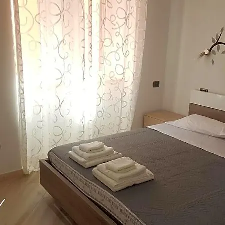 Bed & Breakfast Royal Su Via Principale Per Tropea Santa Domenica (Vibo Valentia)