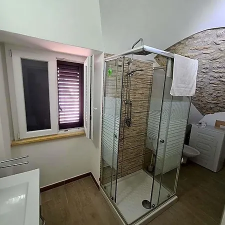 Royal Su Via Principale Per Tropea Bed & Breakfast 4*