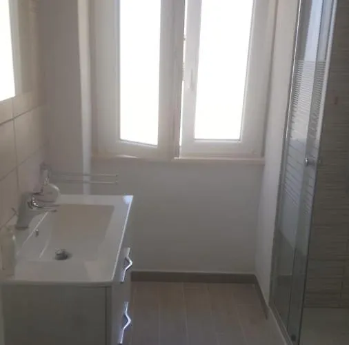 Royal Su Via Principale Per Tropea לינה וארוחת בוקר