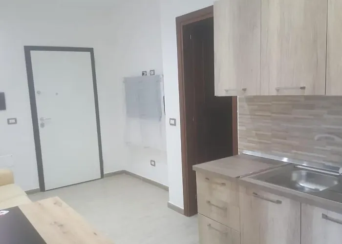 Royal Su Via Principale Per Tropea לינה וארוחת בוקר סנטה דומניקה