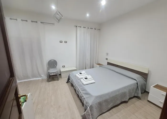 לינה וארוחת בוקר Royal Su Via Principale Per Tropea סנטה דומניקה