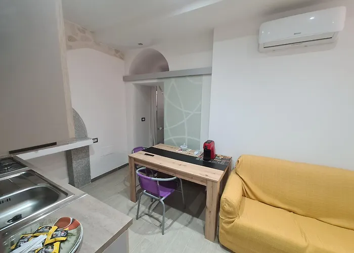 Royal Su Via Principale Per Tropea 4*