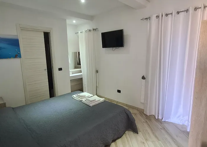 Royal Su Via Principale Per Tropea סנטה דומניקה