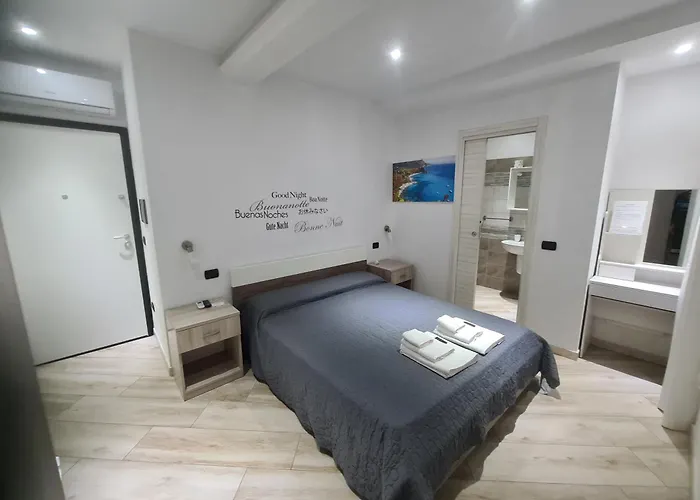 Royal Su Via Principale Per Tropea 4* Santa Domenica (Vibo Valentia)
